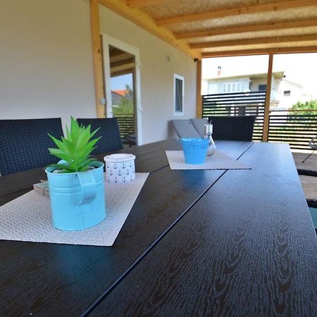 בטינה Mobile Home Cvita מראה חיצוני תמונה