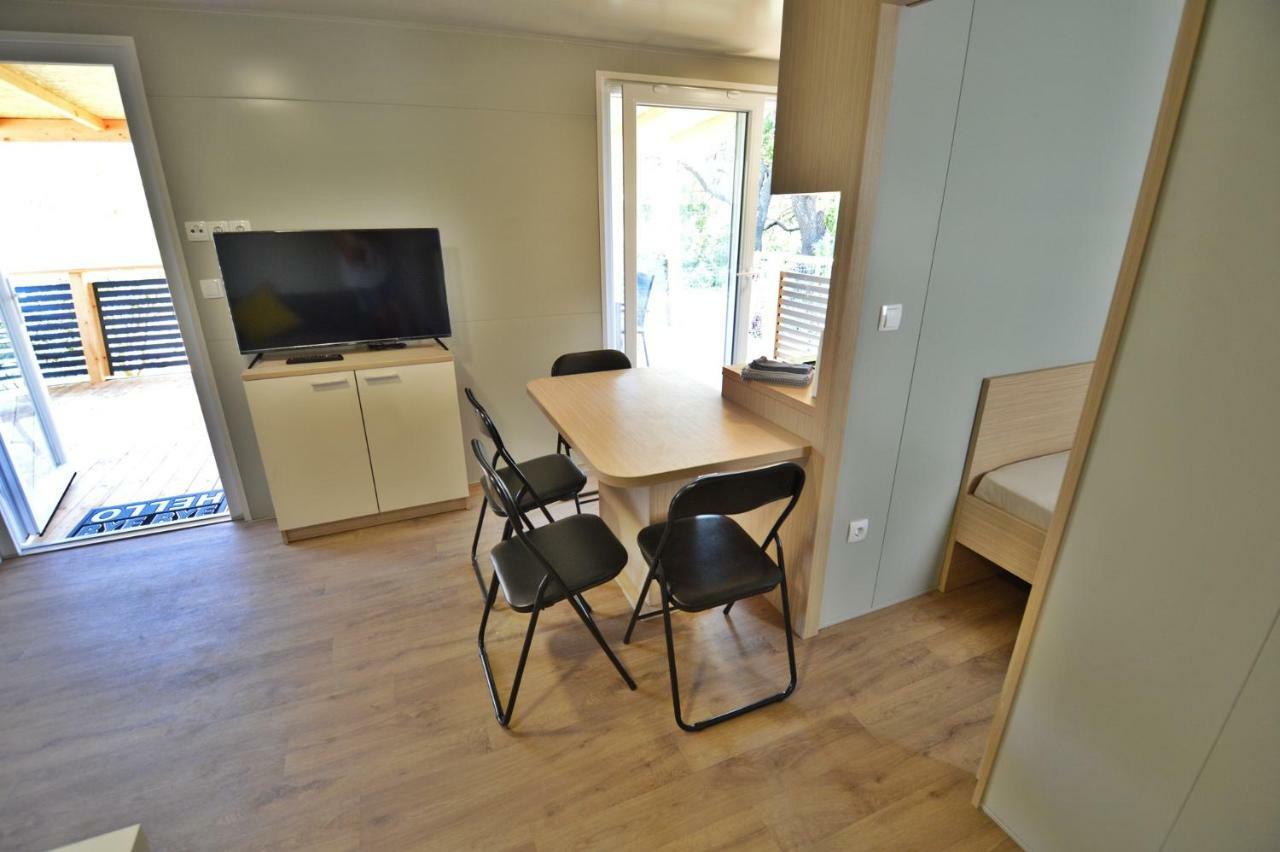 בטינה Mobile Home Cvita מראה חיצוני תמונה