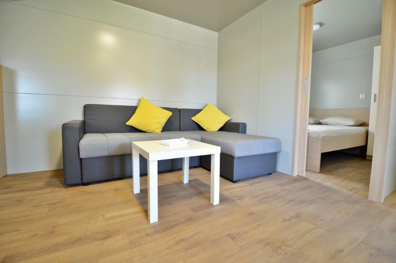 בטינה Mobile Home Cvita מראה חיצוני תמונה