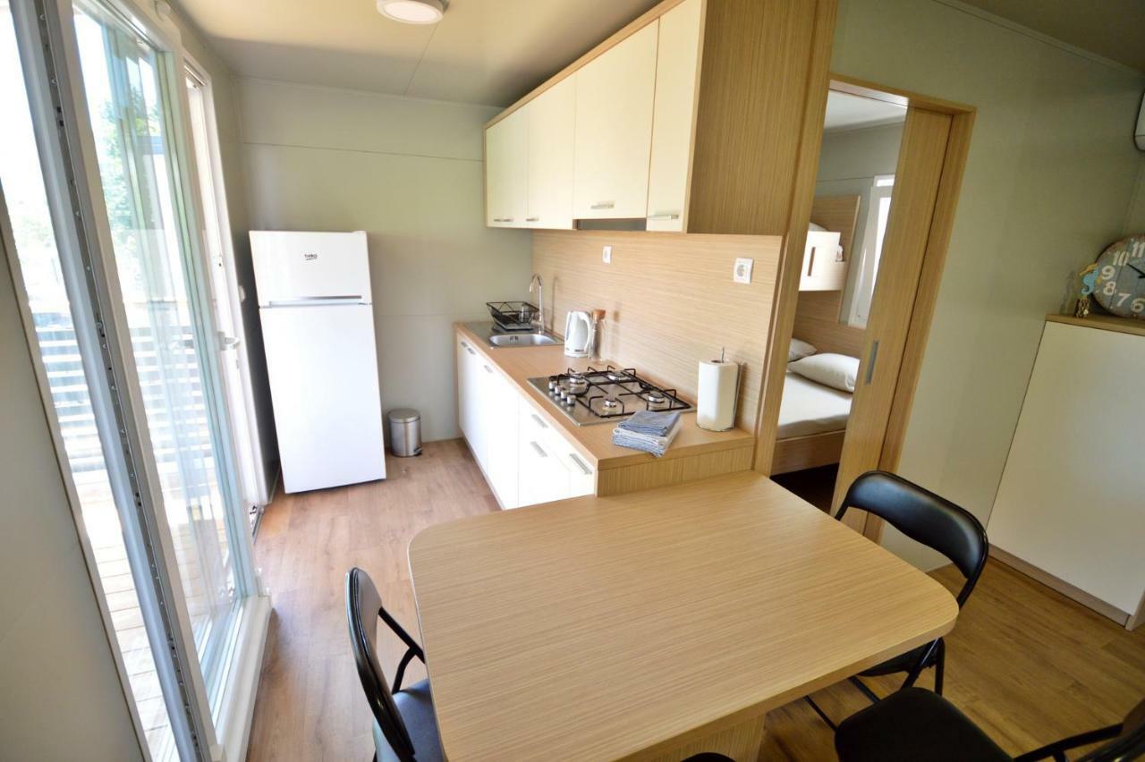 בטינה Mobile Home Cvita מראה חיצוני תמונה